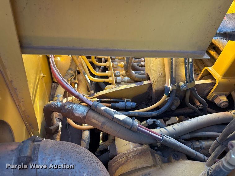 image for item DO7593 2005 Caterpillar  613C Series II elevating scraper