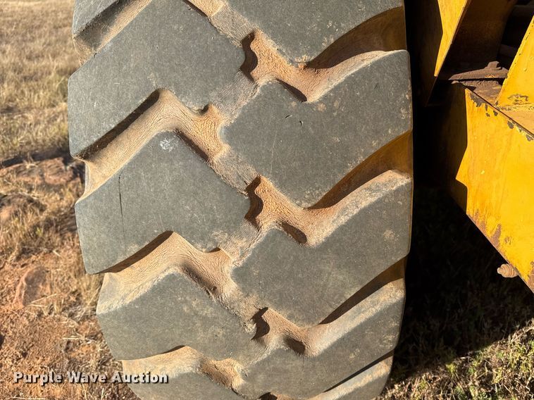 image for item DO7593 2005 Caterpillar  613C Series II elevating scraper