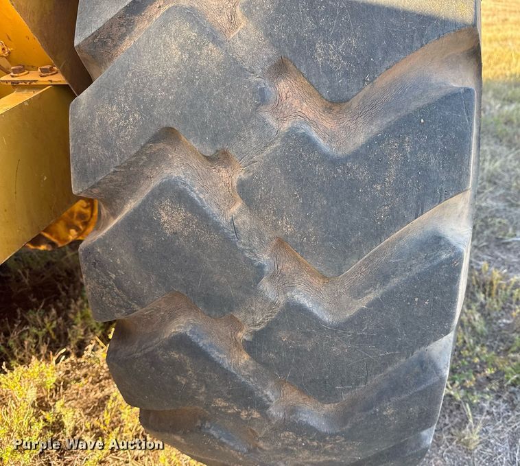 image for item DO7593 2005 Caterpillar  613C Series II elevating scraper