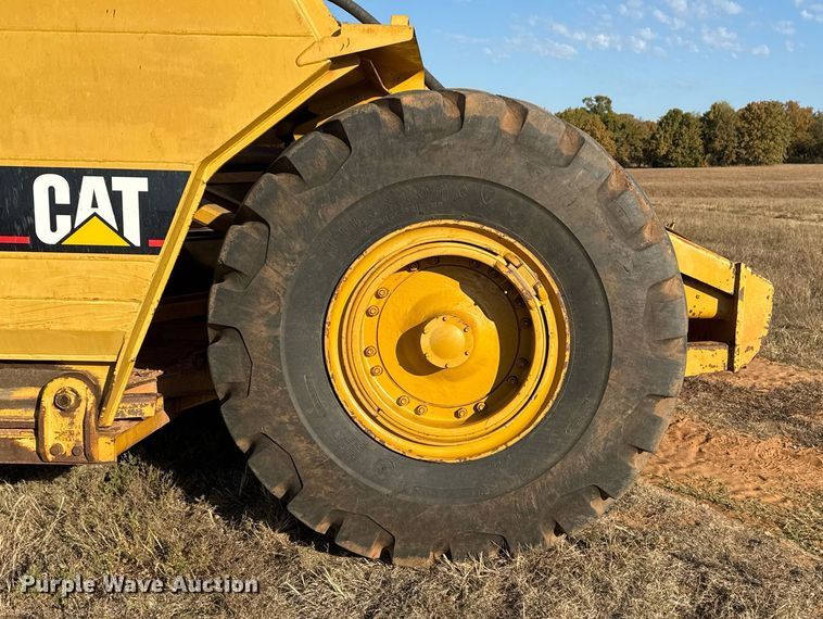 image for item DO7593 2005 Caterpillar  613C Series II elevating scraper