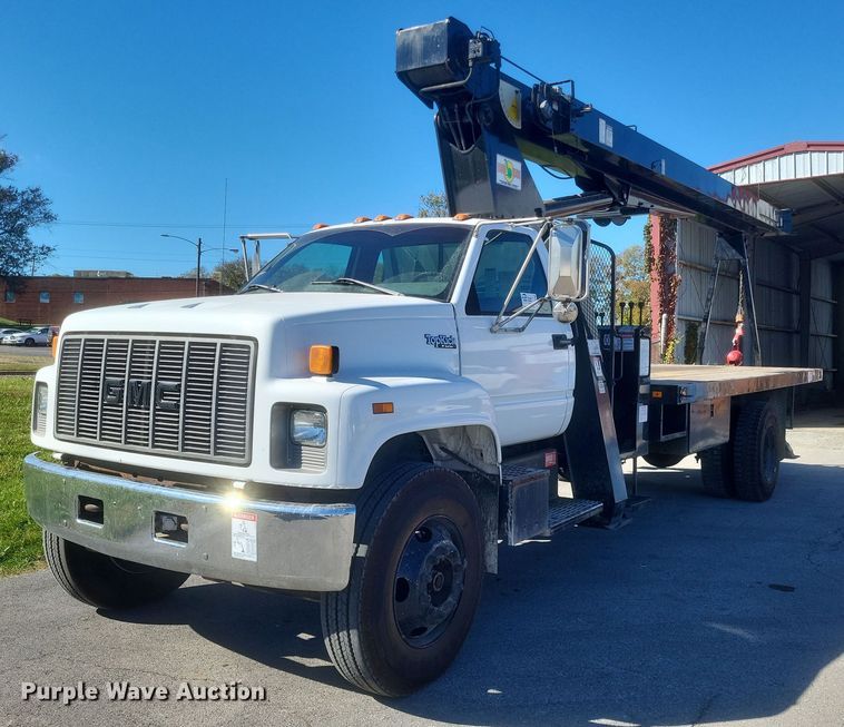 image for item DQ3735 1996 GMC Topkick C6500 crane truck