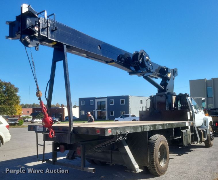 image for item DQ3735 1996 GMC Topkick C6500 crane truck