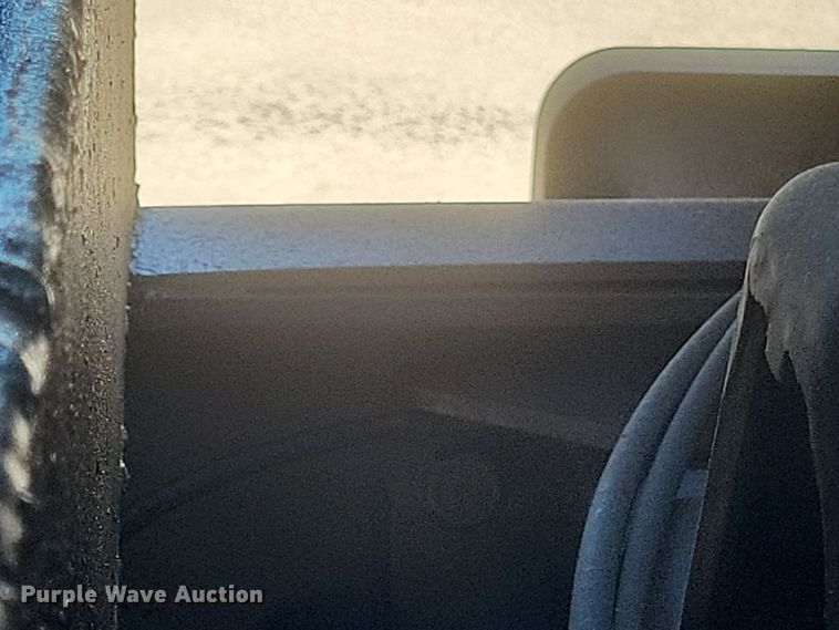 image for item DQ3735 1996 GMC Topkick C6500 crane truck