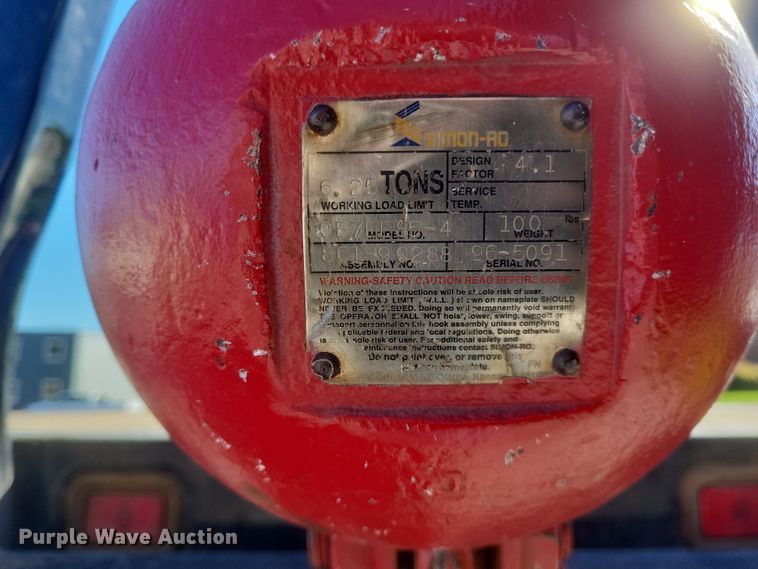 image for item DQ3735 1996 GMC Topkick C6500 crane truck