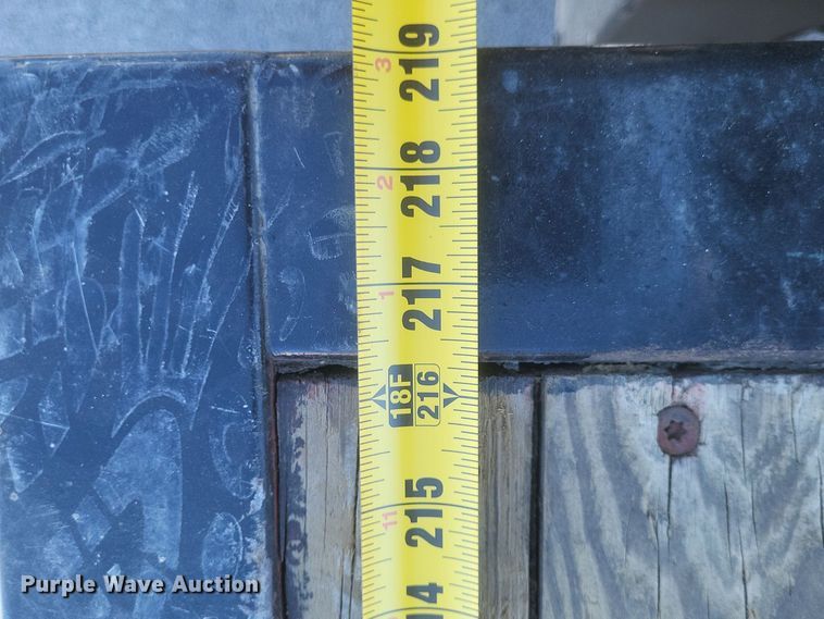 image for item DQ3735 1996 GMC Topkick C6500 crane truck