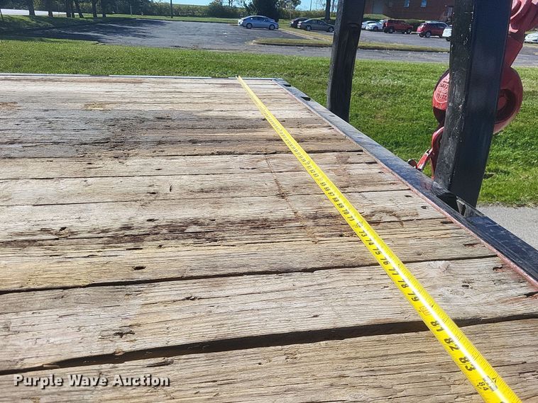 image for item DQ3735 1996 GMC Topkick C6500 crane truck