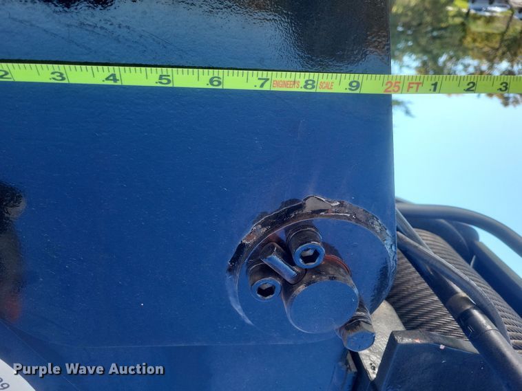 image for item DQ3735 1996 GMC Topkick C6500 crane truck