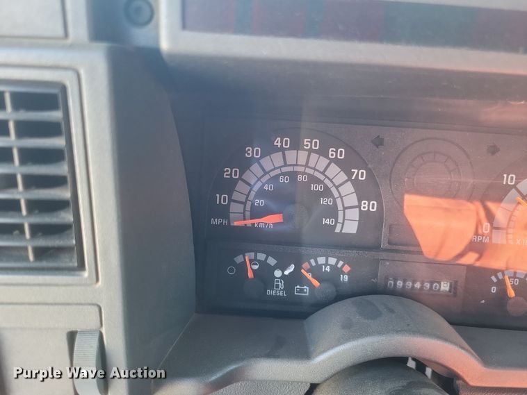 image for item DQ3735 1996 GMC Topkick C6500 crane truck