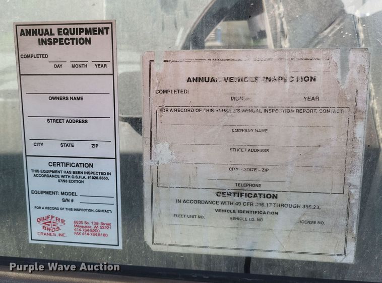 image for item DQ3735 1996 GMC Topkick C6500 crane truck