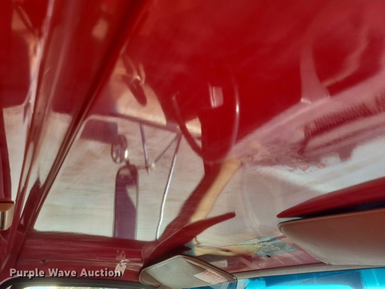 image for item DQ3735 1996 GMC Topkick C6500 crane truck