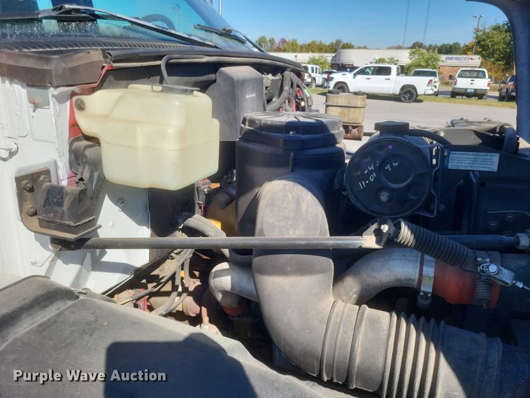 image for item DQ3735 1996 GMC Topkick C6500 crane truck