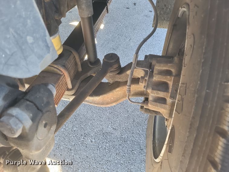 image for item DQ3735 1996 GMC Topkick C6500 crane truck