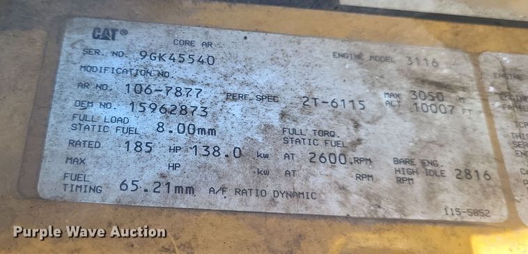 image for item DQ3735 1996 GMC Topkick C6500 crane truck