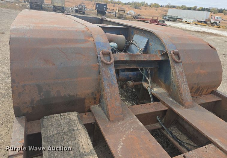 image for item DQ5225 1973 Talbert TD50HRG lowboy equipment trailer