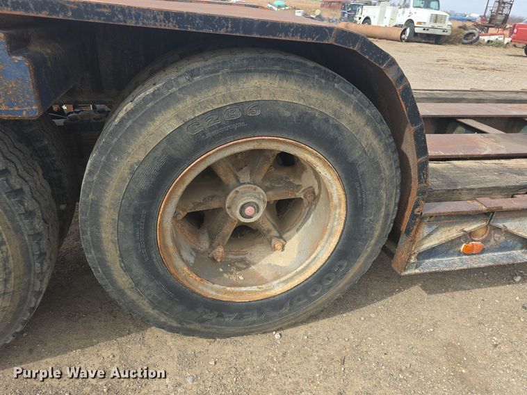 image for item DQ5225 1973 Talbert TD50HRG lowboy equipment trailer