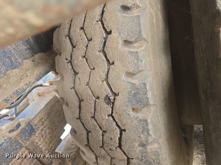 image for item DQ5225 1973 Talbert TD50HRG lowboy equipment trailer