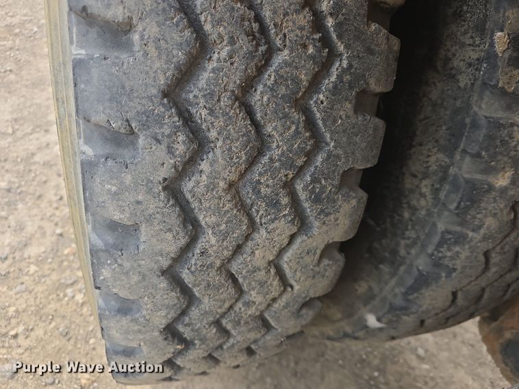 image for item DQ5225 1973 Talbert TD50HRG lowboy equipment trailer