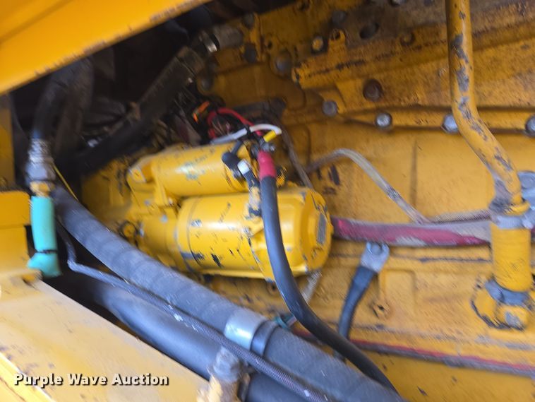 image for item DQ6203 1992 Komatsu WA500-1L wheel loader