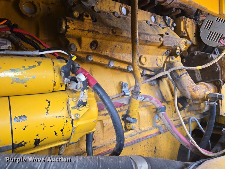 image for item DQ6203 1992 Komatsu WA500-1L wheel loader