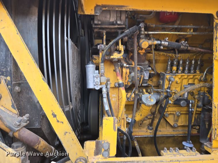 image for item DQ6203 1992 Komatsu WA500-1L wheel loader