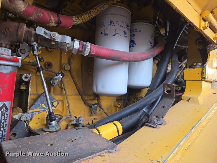 image for item DQ6203 1992 Komatsu WA500-1L wheel loader