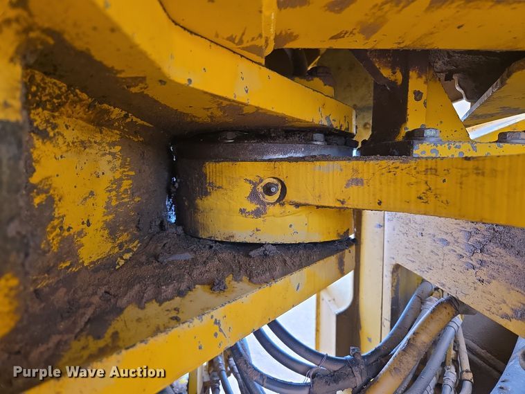 image for item DQ6203 1992 Komatsu WA500-1L wheel loader