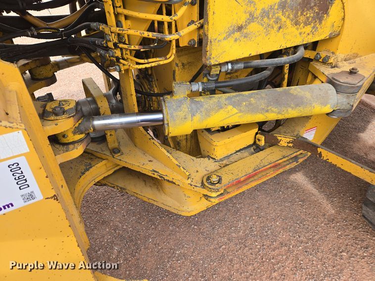 image for item DQ6203 1992 Komatsu WA500-1L wheel loader