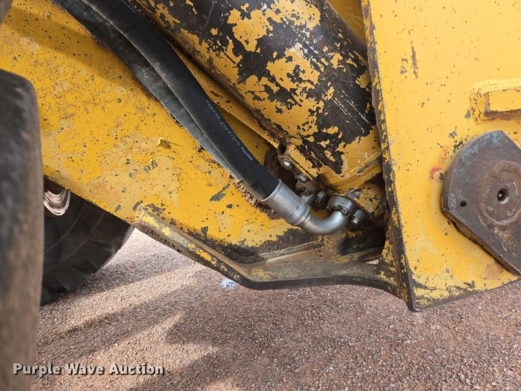 image for item DQ6203 1992 Komatsu WA500-1L wheel loader