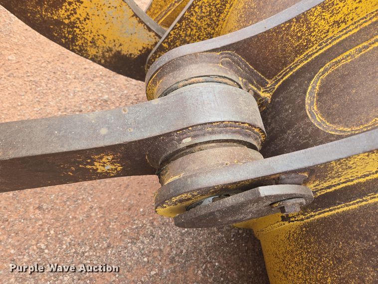 image for item DQ6203 1992 Komatsu WA500-1L wheel loader