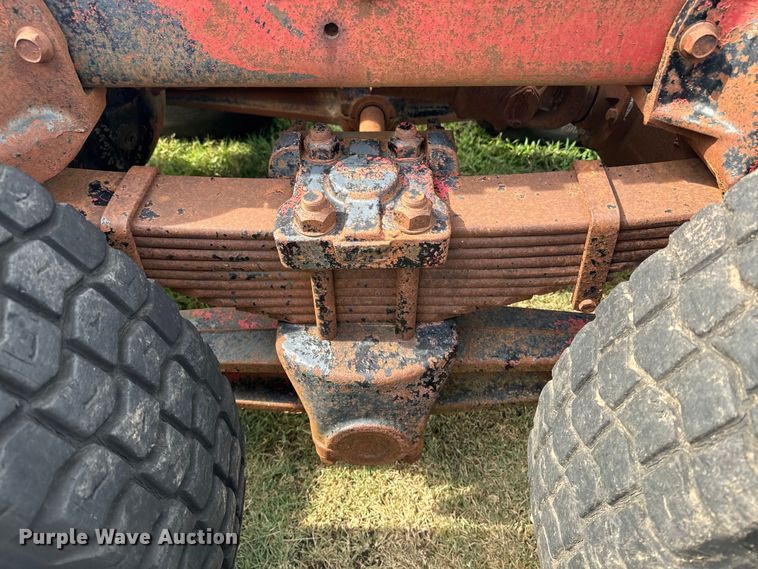 image for item DQ6858 1978 International F5070 truck cab and chassis