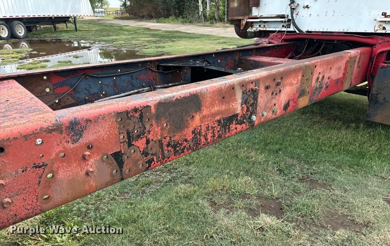 image for item DQ6858 1978 International F5070 truck cab and chassis