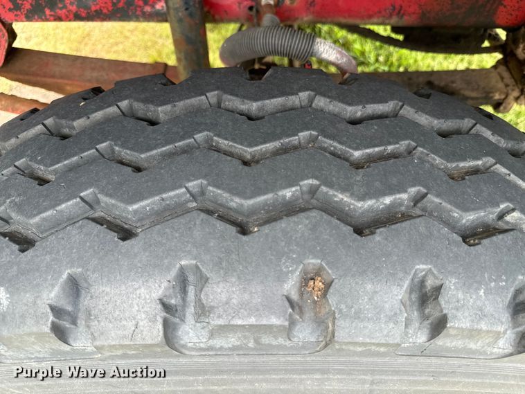 image for item DQ6858 1978 International F5070 truck cab and chassis