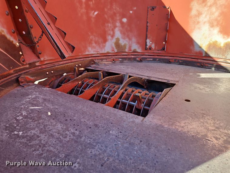 image for item DT7527 Hesston BP25 bale processor