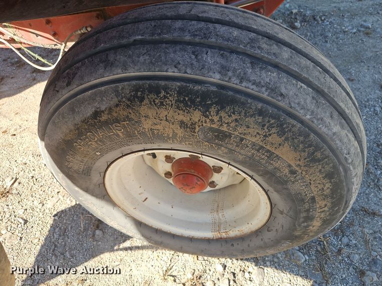 image for item DT7527 Hesston BP25 bale processor