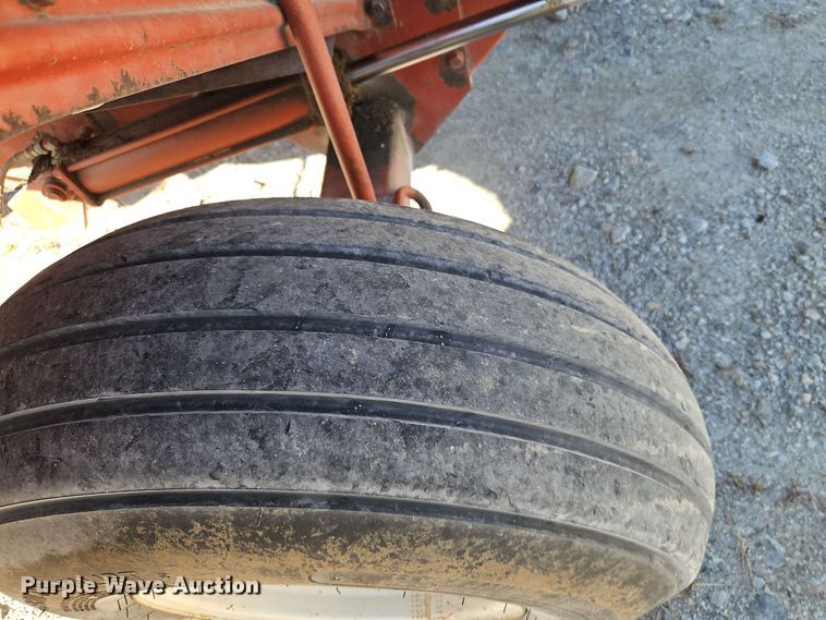 image for item DT7527 Hesston BP25 bale processor