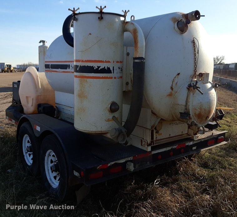 image for item DV9848 2001 Maxley Companies Vacmasters SPV800 vacuum excavator