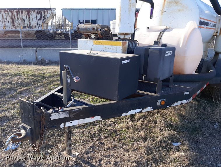 image for item DV9848 2001 Maxley Companies Vacmasters SPV800 vacuum excavator