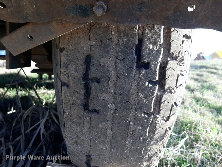 image for item DV9848 2001 Maxley Companies Vacmasters SPV800 vacuum excavator