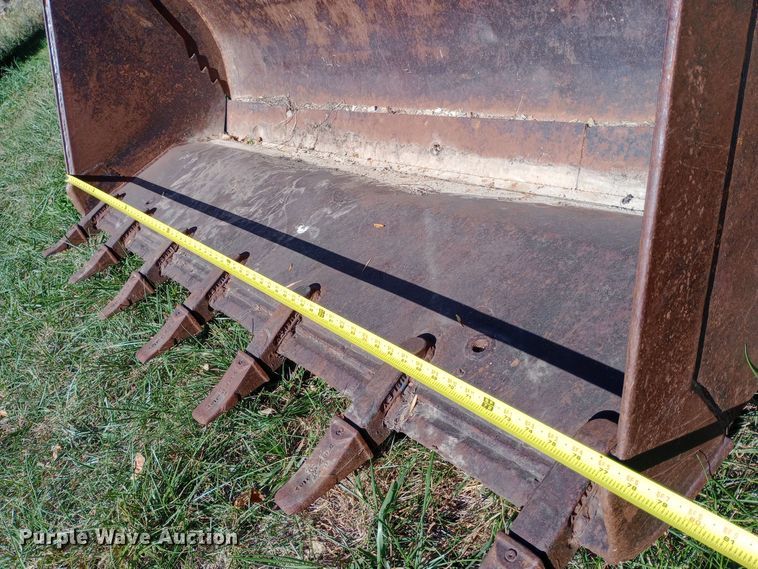 image for item DW0802 Massey Ferguson 300 track loader