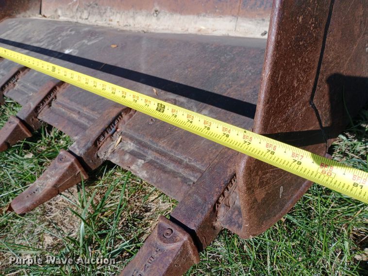 image for item DW0802 Massey Ferguson 300 track loader