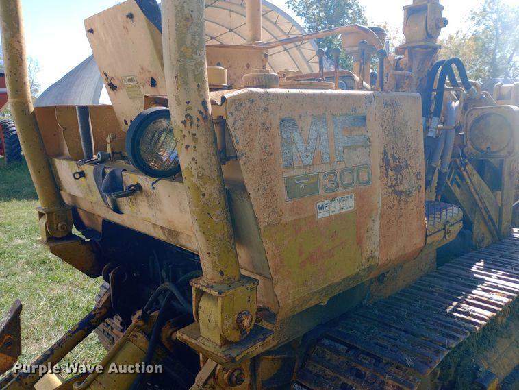 image for item DW0802 Massey Ferguson 300 track loader