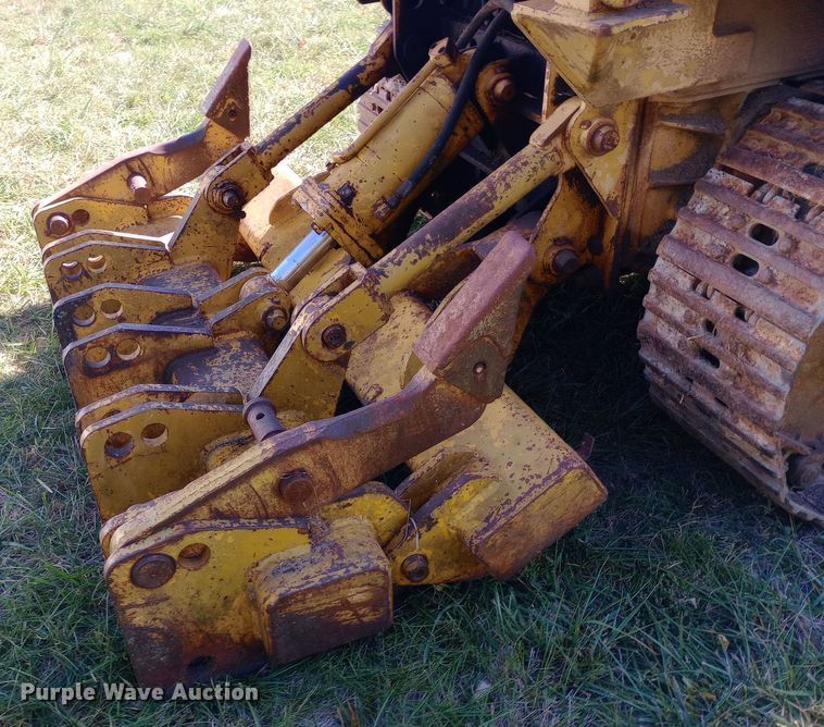 image for item DW0802 Massey Ferguson 300 track loader