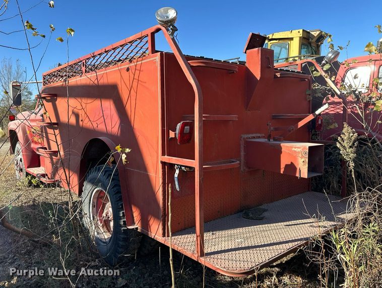 image for item DW2229 1978 Ford F604F fire truck