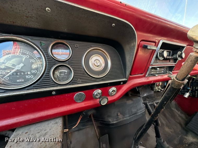 image for item DW2229 1978 Ford F604F fire truck