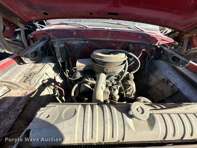 image for item DW2229 1978 Ford F604F fire truck