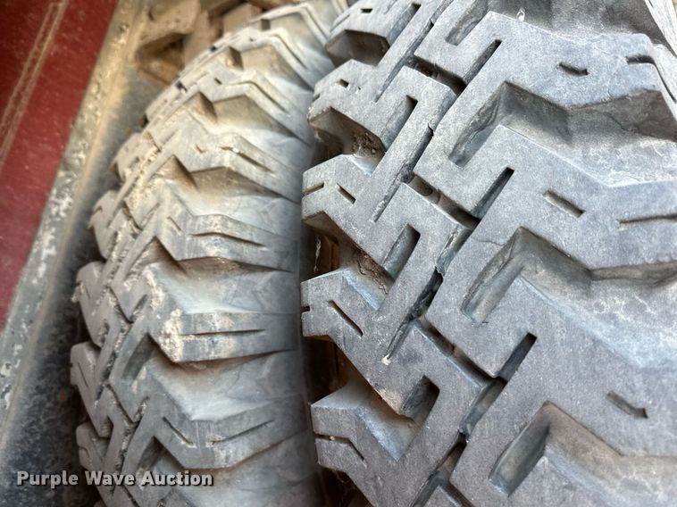 image for item DW2229 1978 Ford F604F fire truck