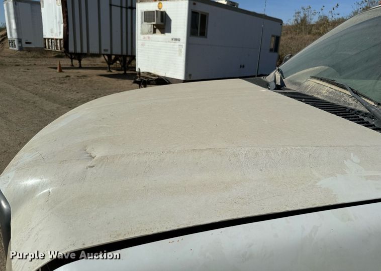 image for item DW2297 2000 Ford F550 Super Duty XL utility / service truck