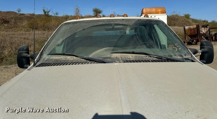 image for item DW2297 2000 Ford F550 Super Duty XL utility / service truck