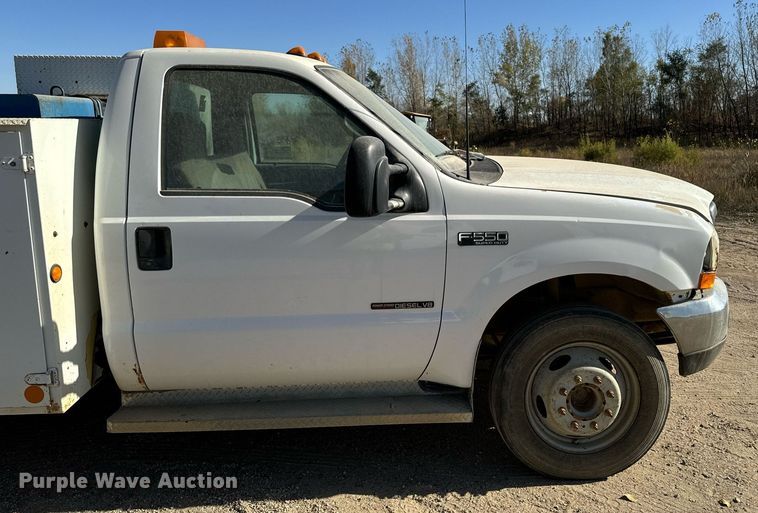 image for item DW2297 2000 Ford F550 Super Duty XL utility / service truck