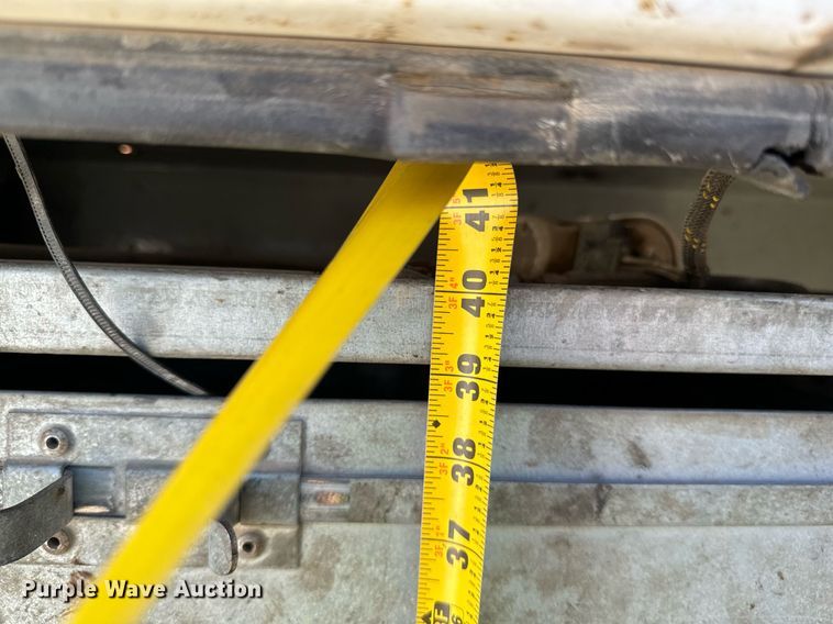 image for item DW2297 2000 Ford F550 Super Duty XL utility / service truck